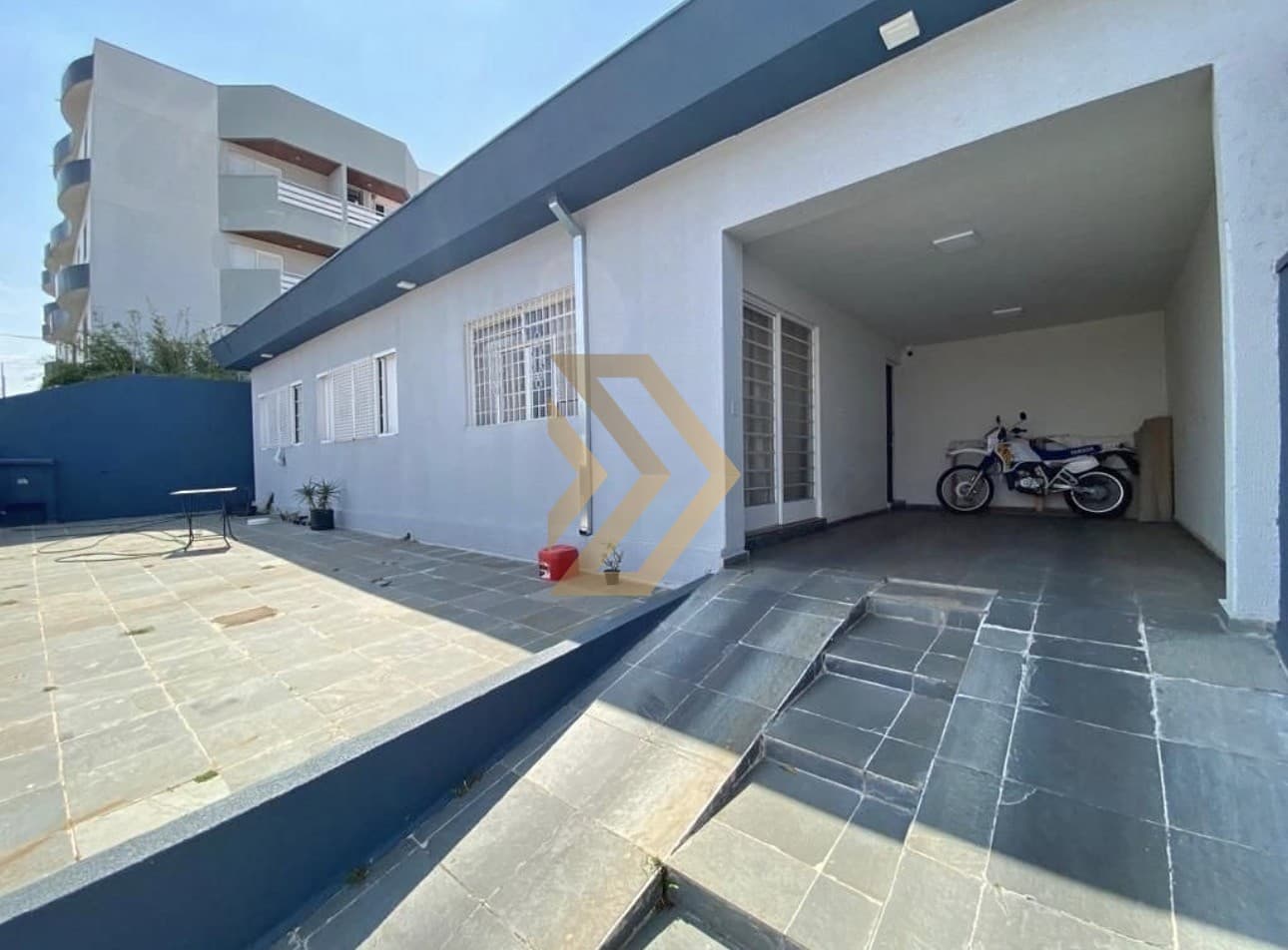 Casa para locação, com 3 dormitórios - Fragata, Marília