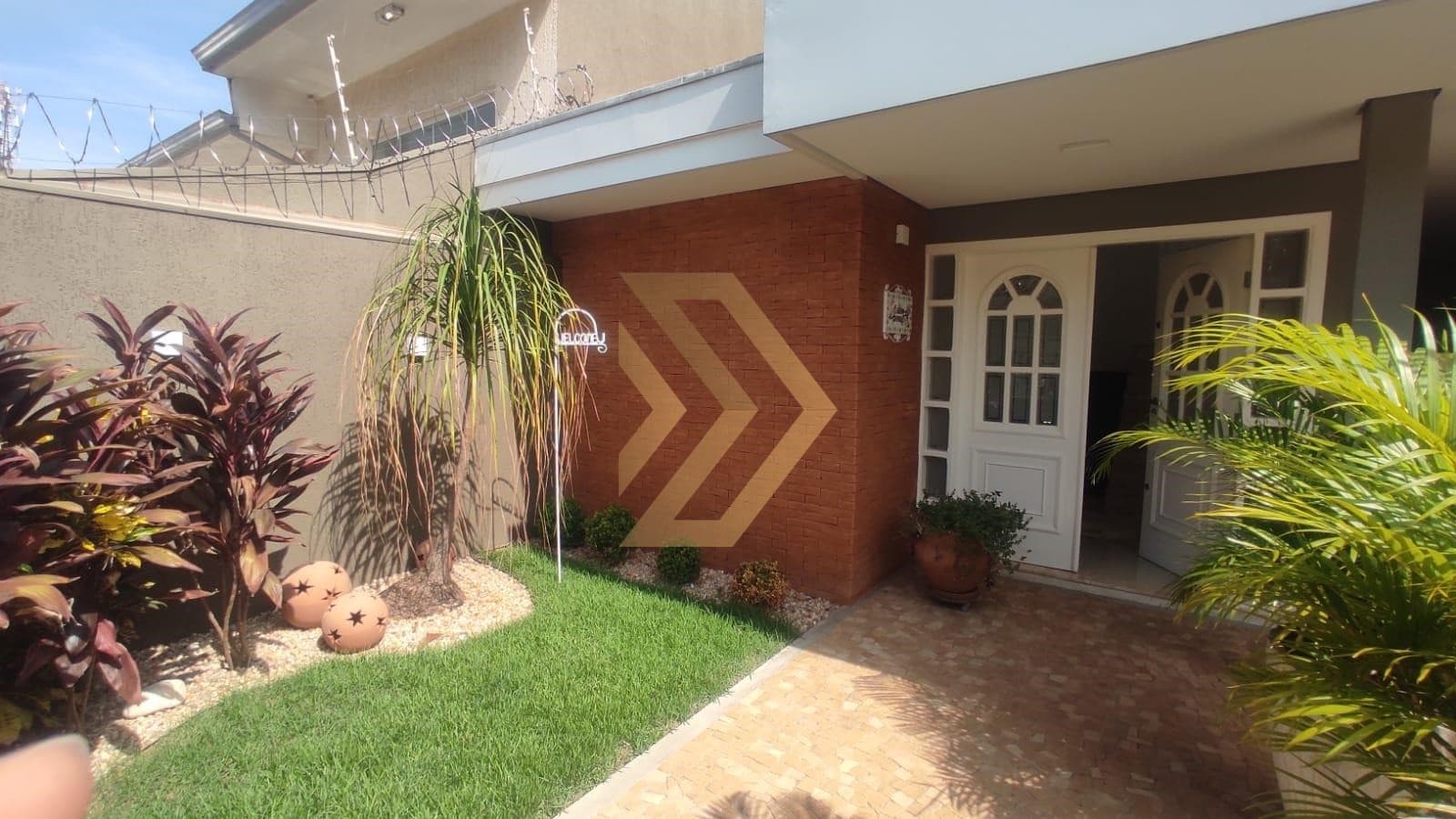 Casa Sobrado para venda, 358m², com 4 dormitórios - Jardim São Francisco, Marília